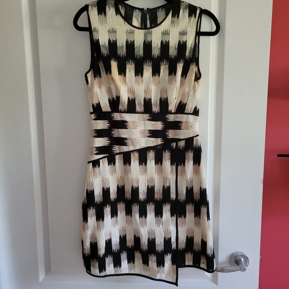 BCBG 'Alivia' dress - Picture 1 of 7